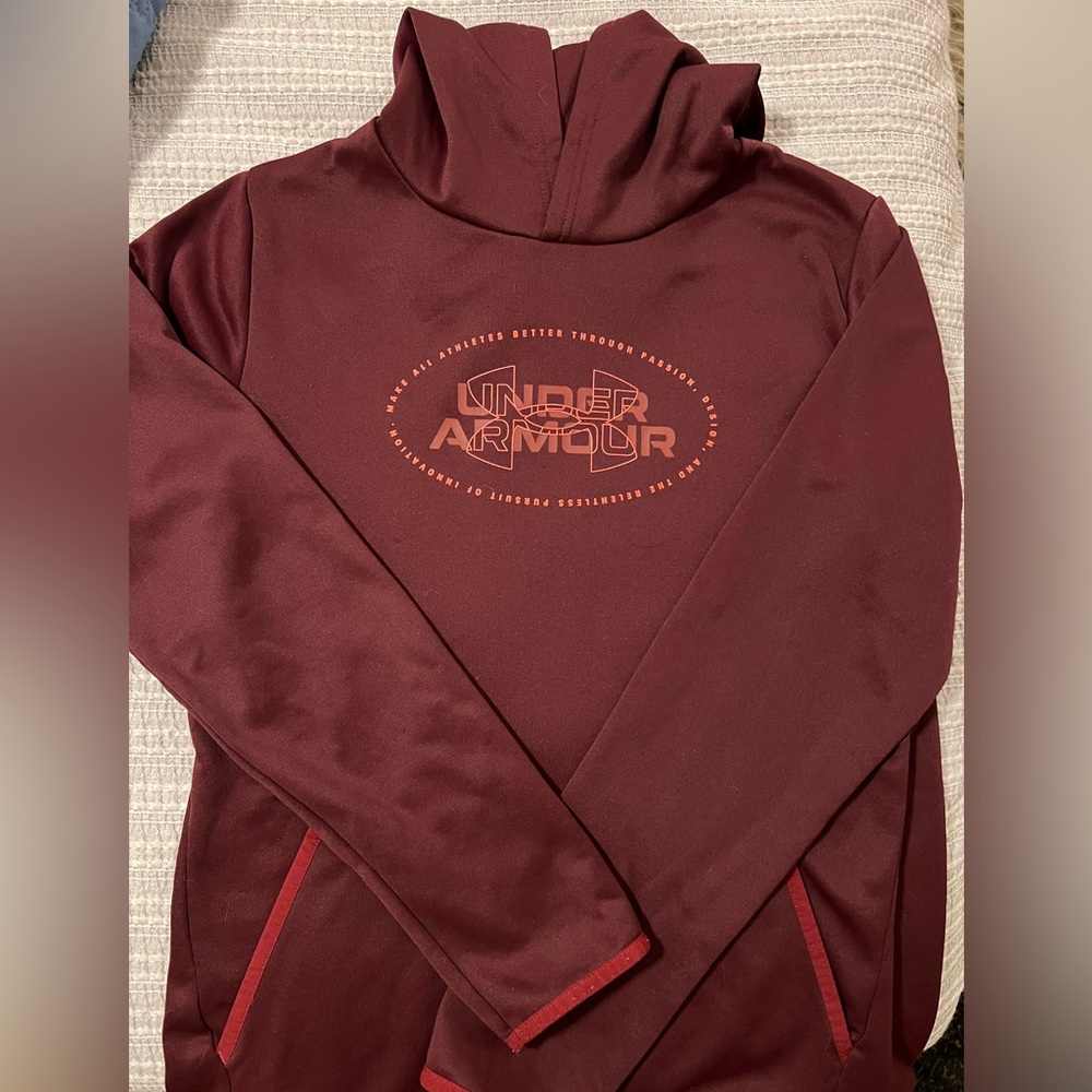 Under Armour Hoodie - Youth XL